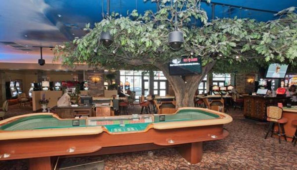 Отель Border House At Crystal Bay Casino Lake Tahoe Экстерьер фото